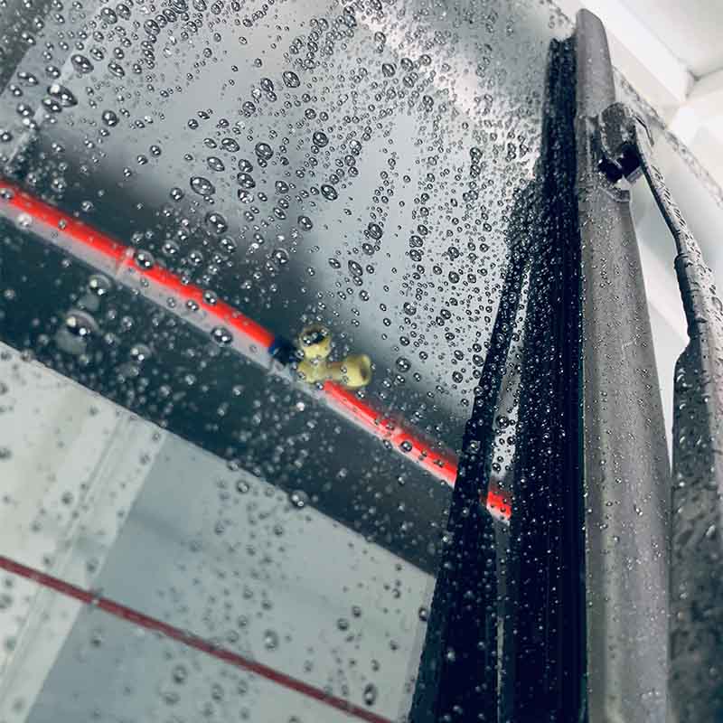汽车雨刮器